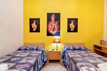 La Dimora Di Vesta Bed and Breakfast 2*