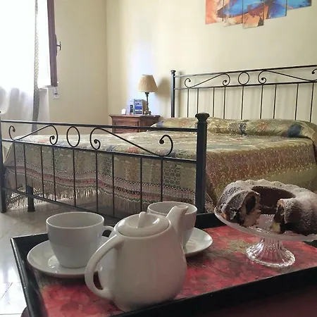 Bed and Breakfast La Dimora Di Vesta Λέτσε